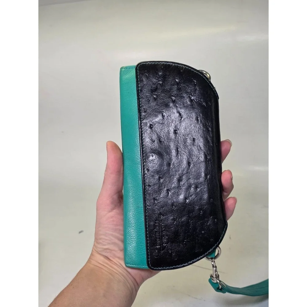 Rogue Women's Wallet Black Teal Leather RFID Shielded Small Wristlet Clutch Zip